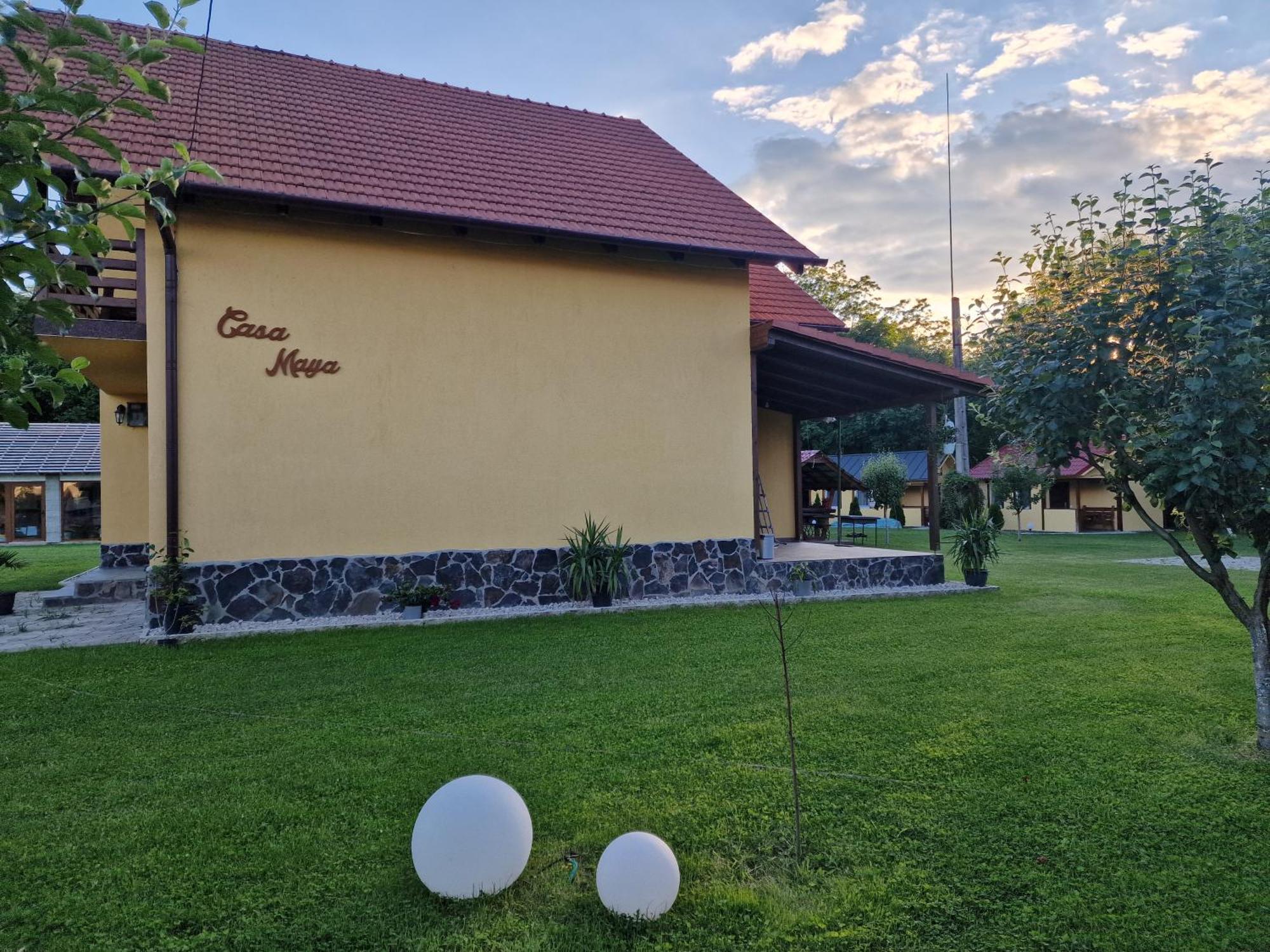 Casa Maya Săsciori Exteriér fotografie