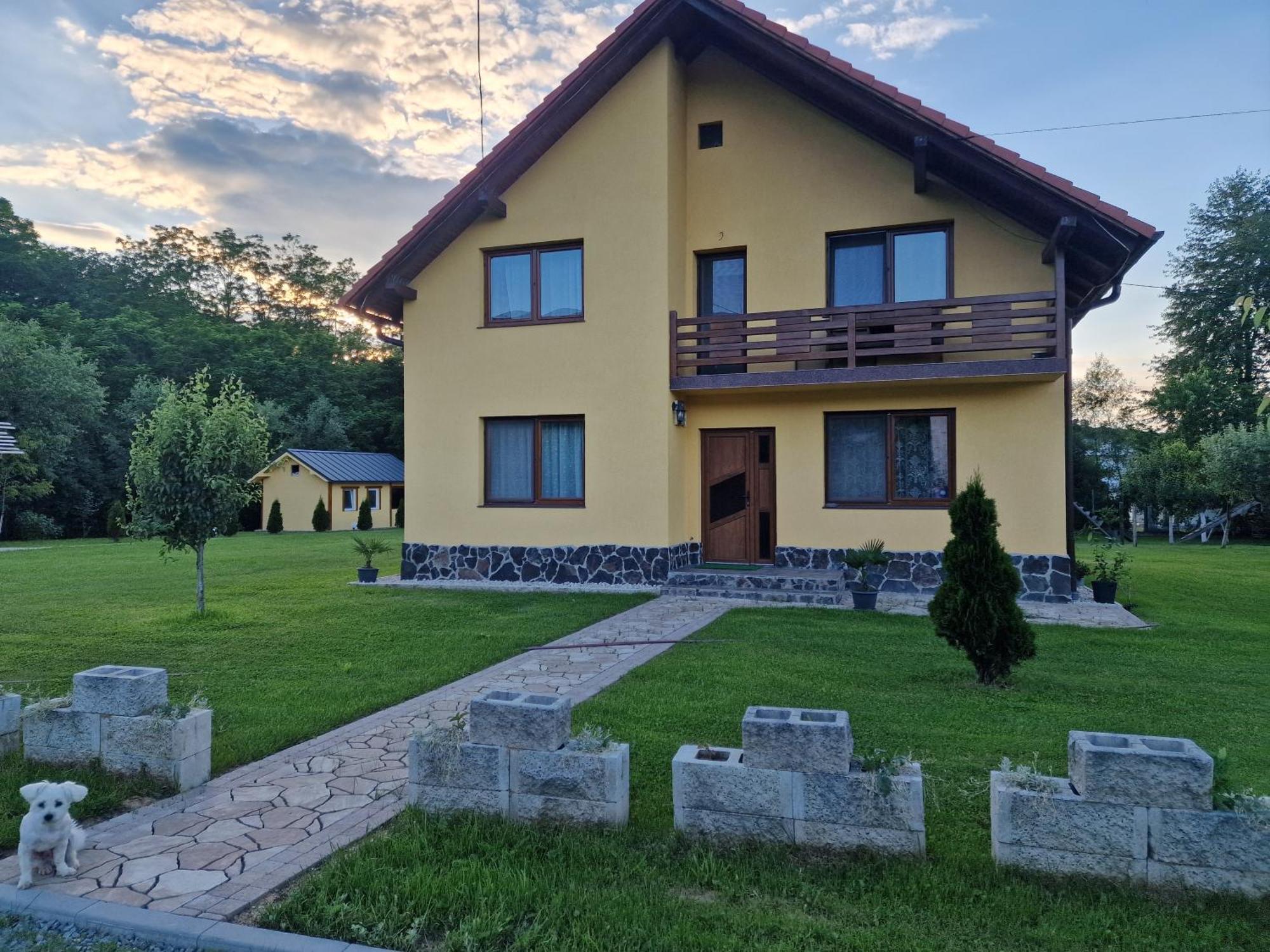 Vila Casa Maya Săsciori Exteriér fotografie