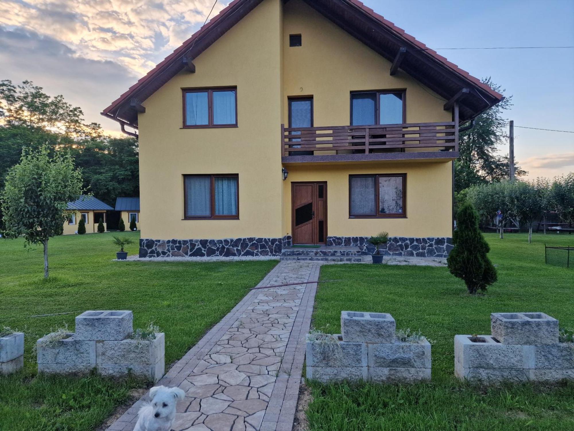 Vila Casa Maya Săsciori Exteriér fotografie